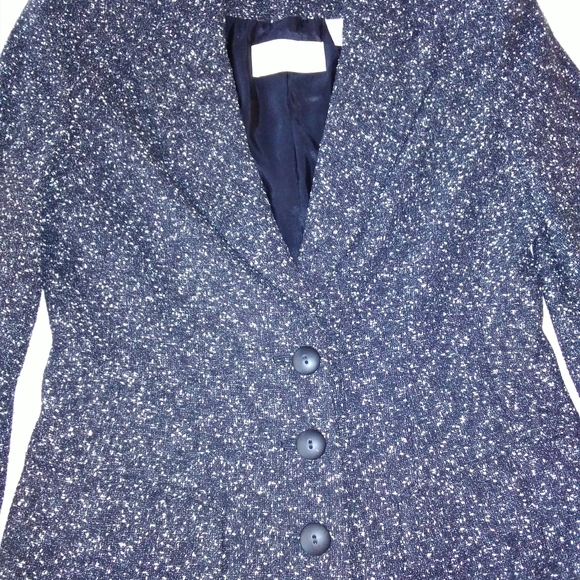 Dana Buchman 2-PC Women's Wool Jacket and Skirt Suit. Jacket Size 6. Skirt size8 - Picture 14 of 15